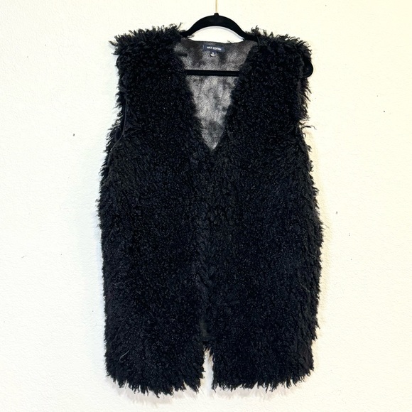 Max Edition Faux Fur Vest - Picture 3 of 8